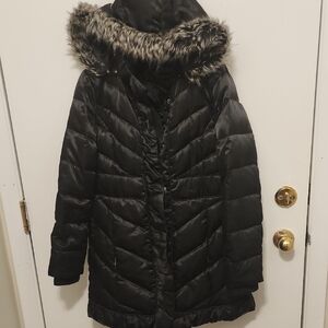 Guess Black Puffer Jacket with Faux Fur Trim